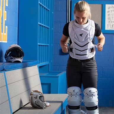 Easton Jen Schro The Very Best Faspitch Softball Catchers Set (Medium)                                                          