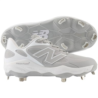 New Balance Women's VELOv4 Metal Fastpitch Softball Cleats                                                                      