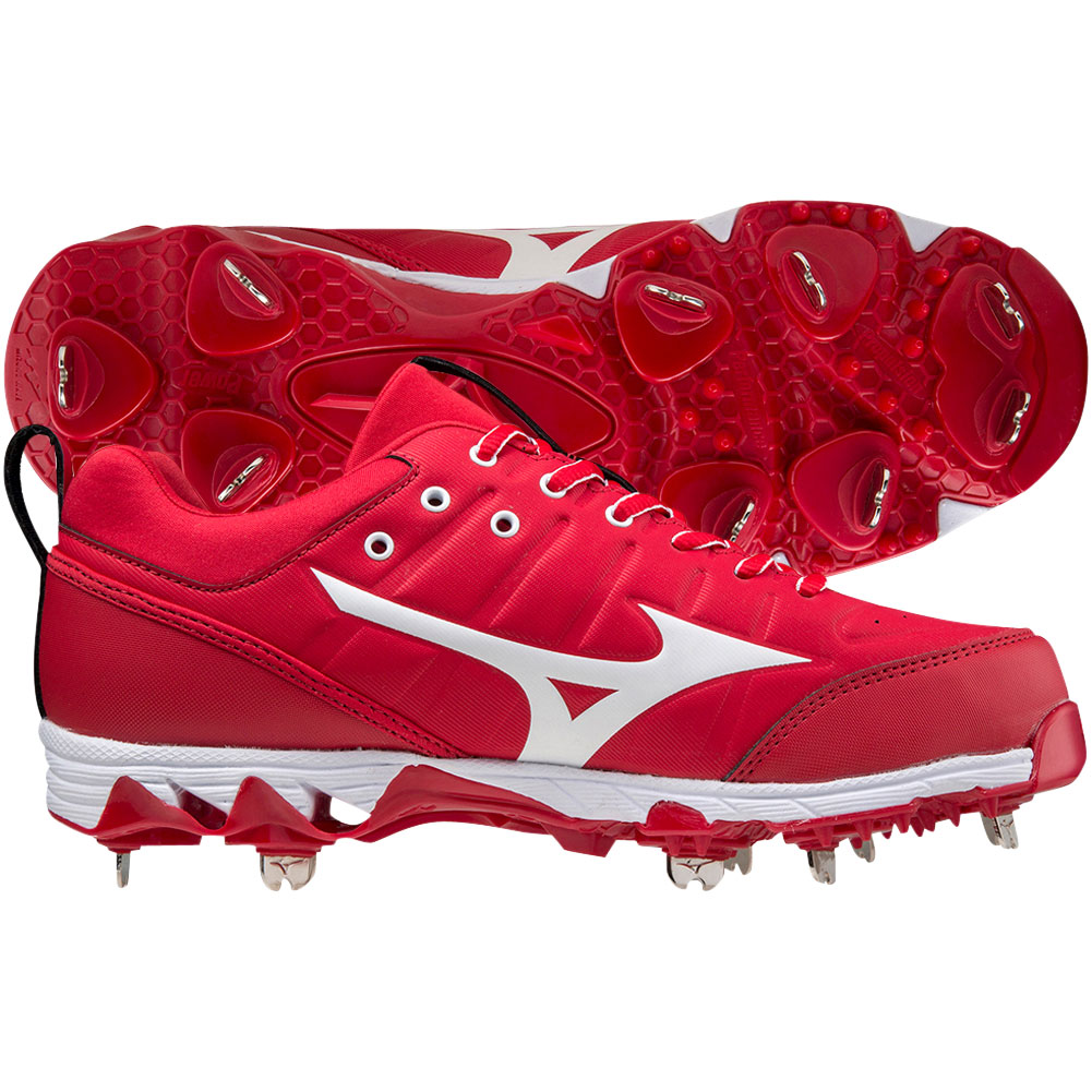 Mizuno Women's 9-Spike Swift 7 Low Metal Fastpitch Softball Cleat