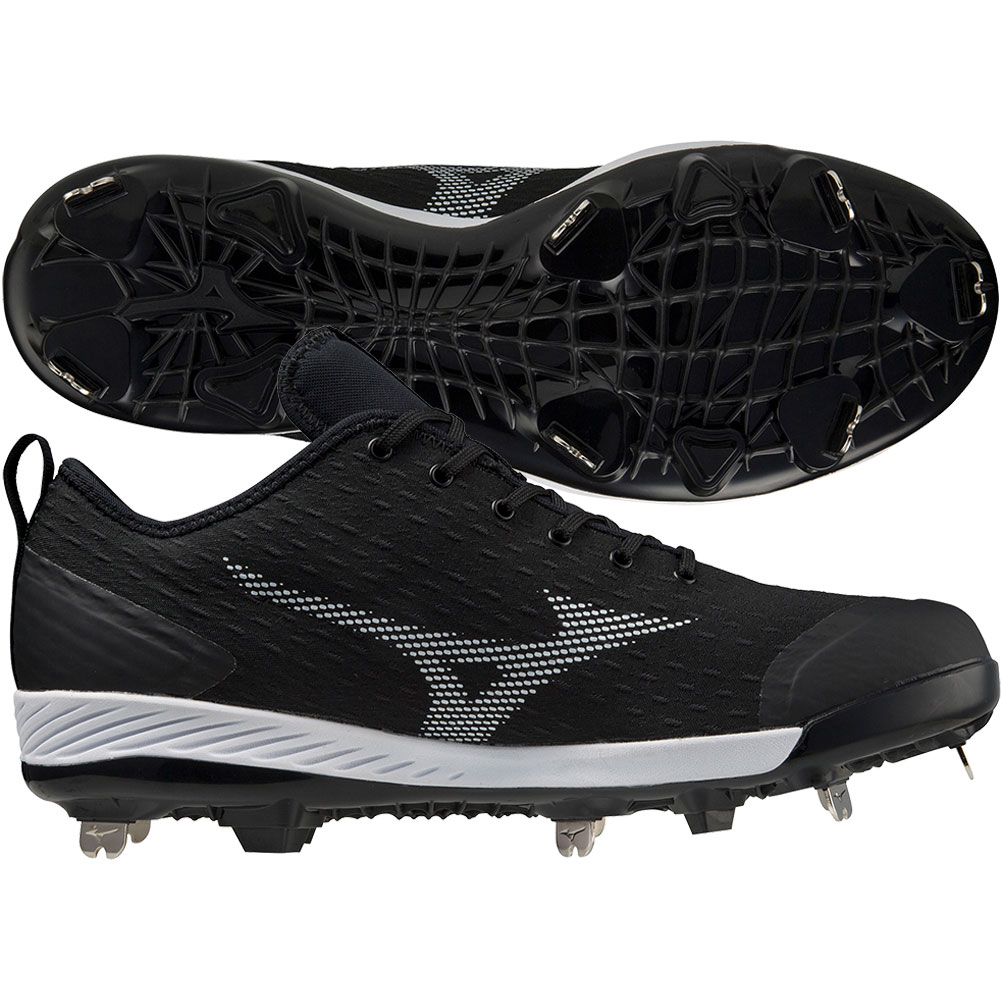 Mizuno Men's Dominant 4 Low Metal Baseball Cleat