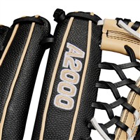 Wilson A2000 T125SS Superskin 12.5in Faspitch Glove, Blonde/Black