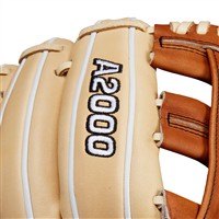 Wilson A2000 FP1712 12in Fastpitch Glove, Blonde
