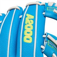 Wilson A2000 H12SS SuperSkin 12IN Fastpitch Softball Glove (WBW10348612), Blue/White