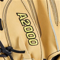 Wilson A2000 1734 34in Baseball Catchers Glove, Blonde